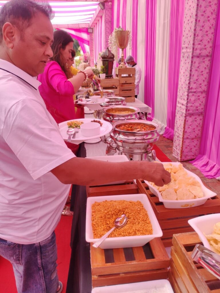 Buffet Counter